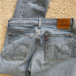 Levi Jeans Ankle 29 “Wedgie Straight”